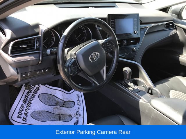 Used 2023 Toyota Camry SE FWD image 3