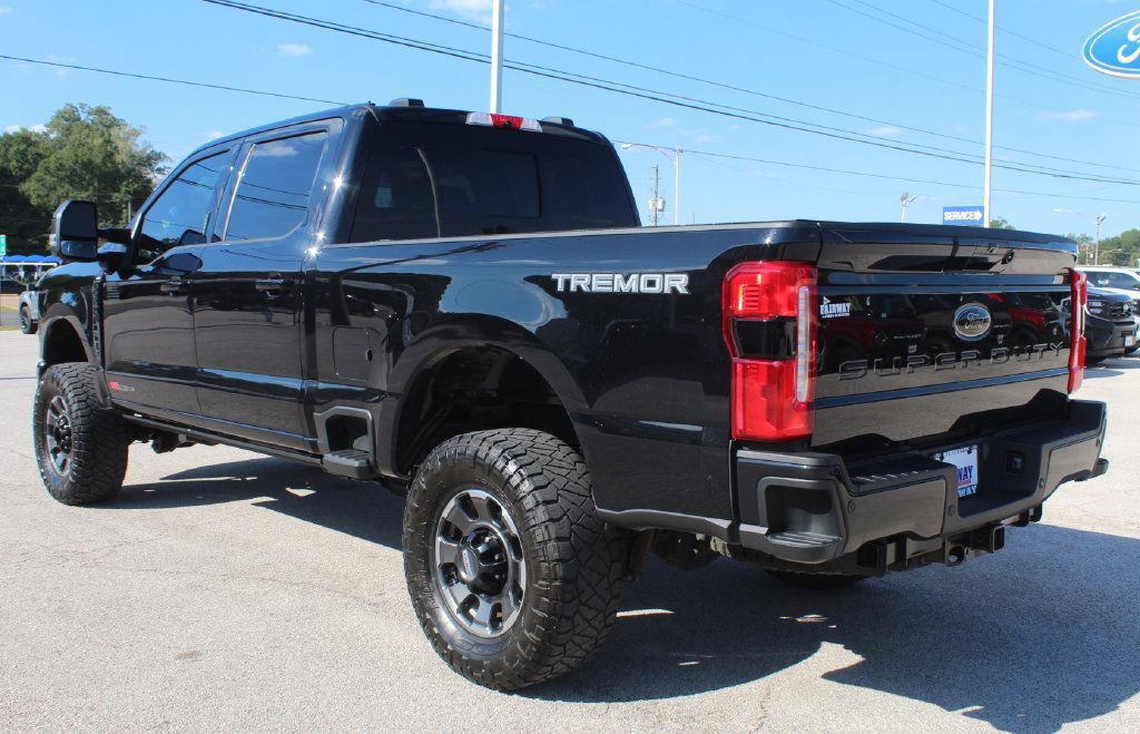 Used 2024 Ford F250 Lariat w/ Lariat Ultimate Package AWD/4WD image 45