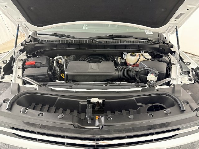 Used 2025 Chevrolet Tahoe Premier AWD/4WD image 32