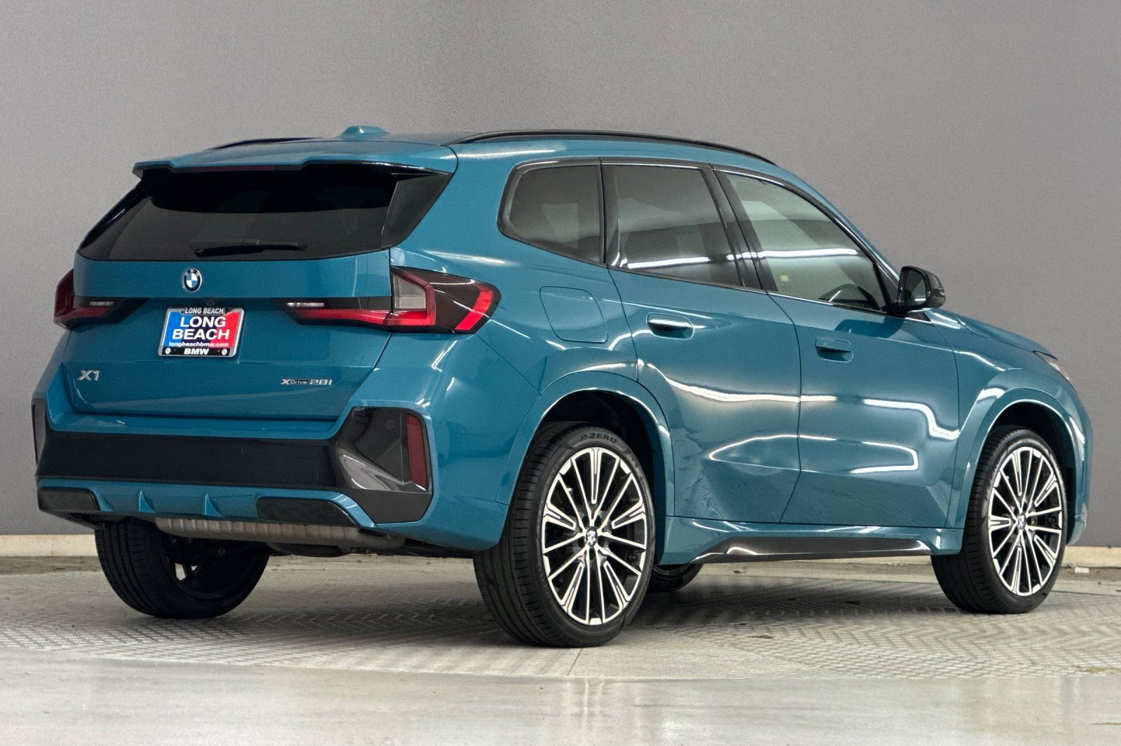 Certified 2023 BMW X1 xDrive28i w/ Premium Package image 8