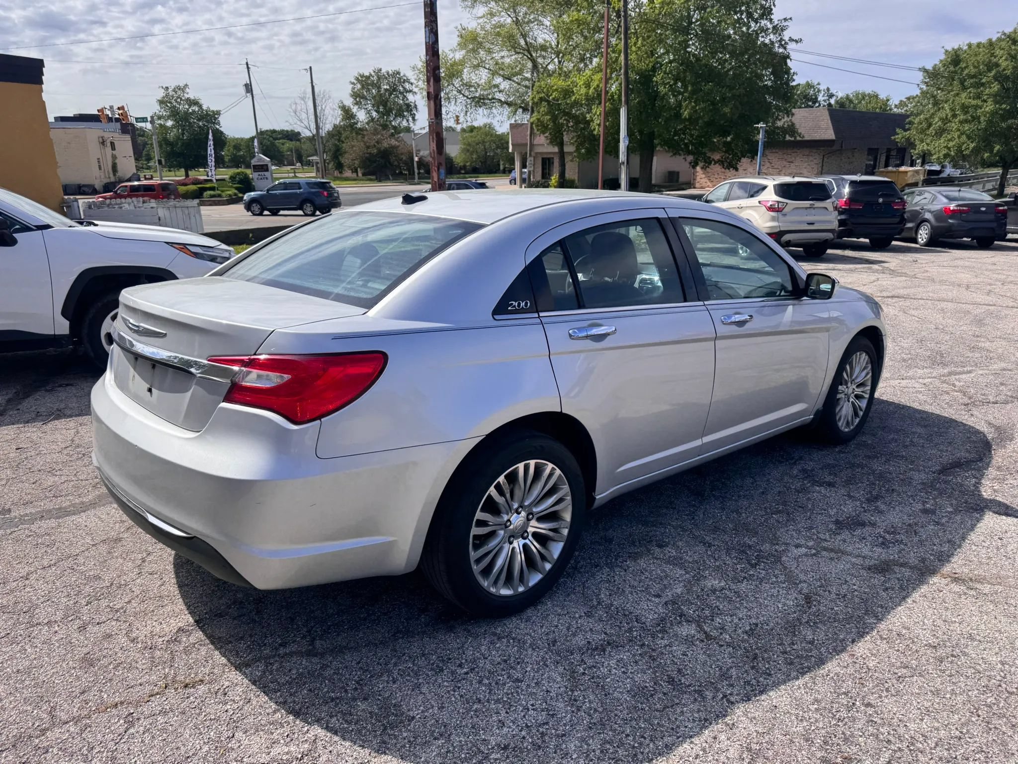 Used 2012 Chrysler 200 Limited FWD image 5