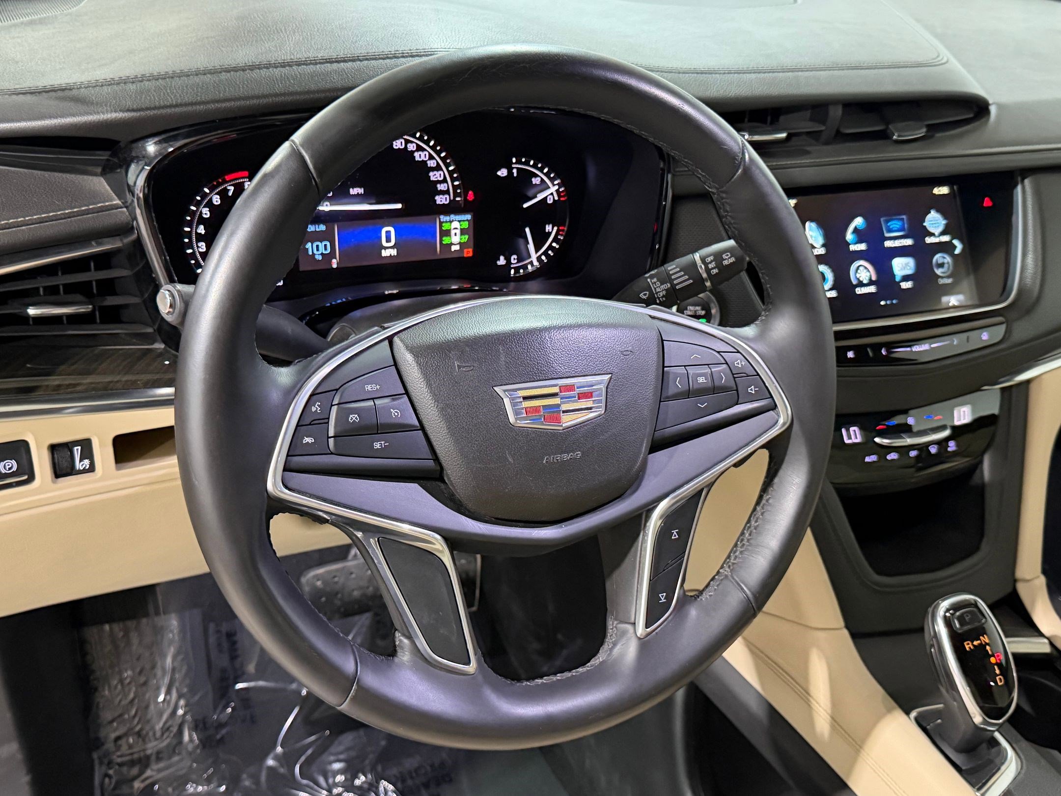 Used 2018 Cadillac XT5 FWD image 4