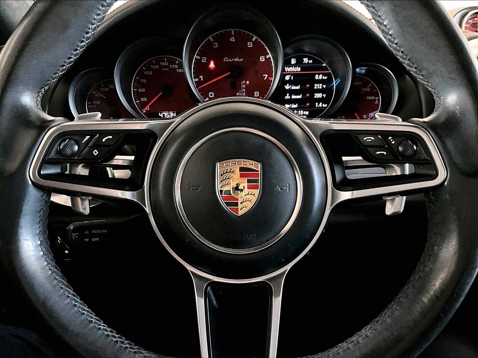 Used 2016 Porsche Cayenne Turbo image 18