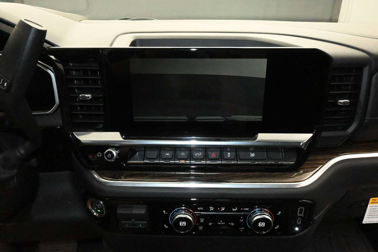 Used 2026 GMC Sierra 1500 Elevation w/ Elevation Select Package AWD/4WD image 18