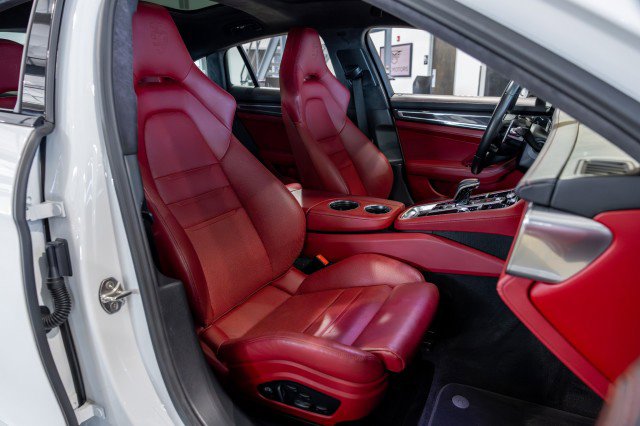 Used 2022 Porsche Panamera GTS w/ Premium Package image 55