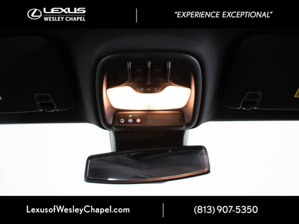 Used 2024 GMC Canyon AT4 w/ AT4 Premium Package AWD/4WD image 19