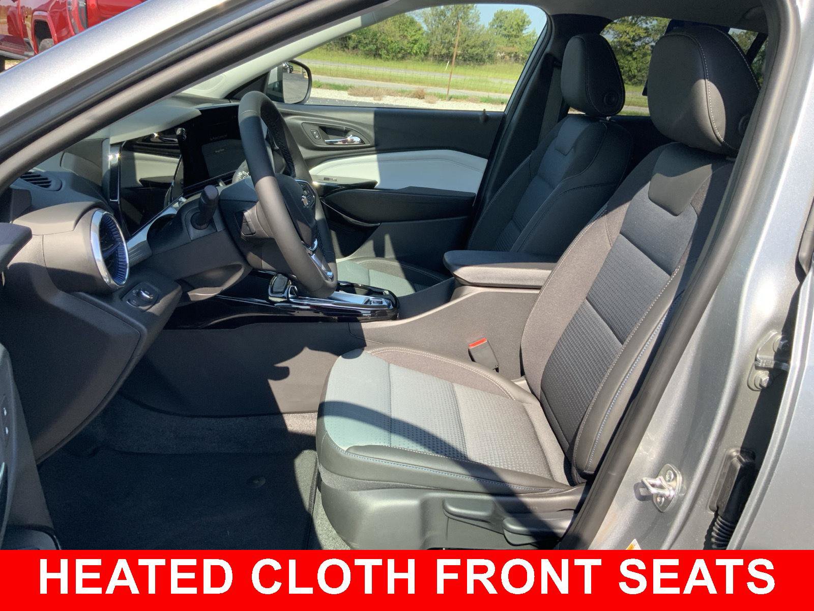 New 2026 Chevrolet Trax LT w/ Driver Confidence Package FWD image 5