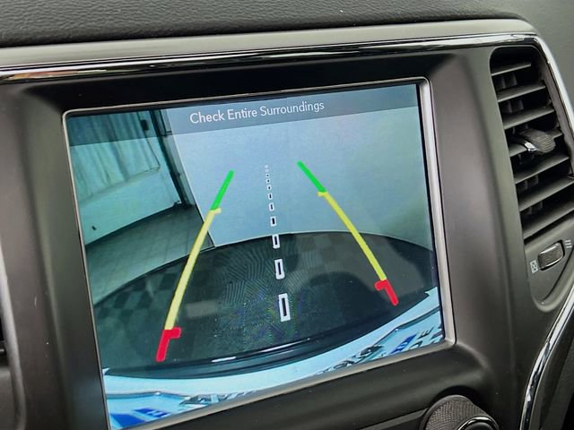 Used 2018 Jeep Grand Cherokee Altitude image 15