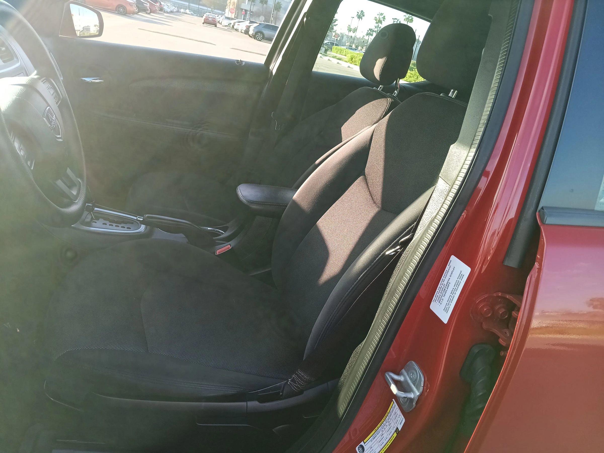 Used 2013 Dodge Avenger SE image 13