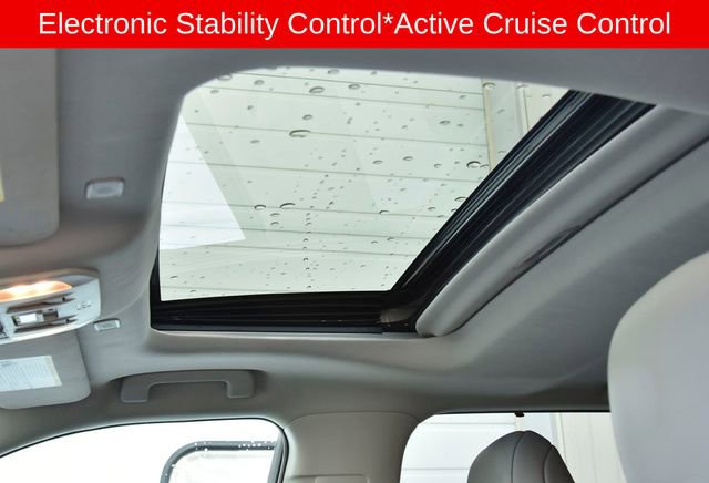 Used 2023 Toyota Highlander XLE image 11