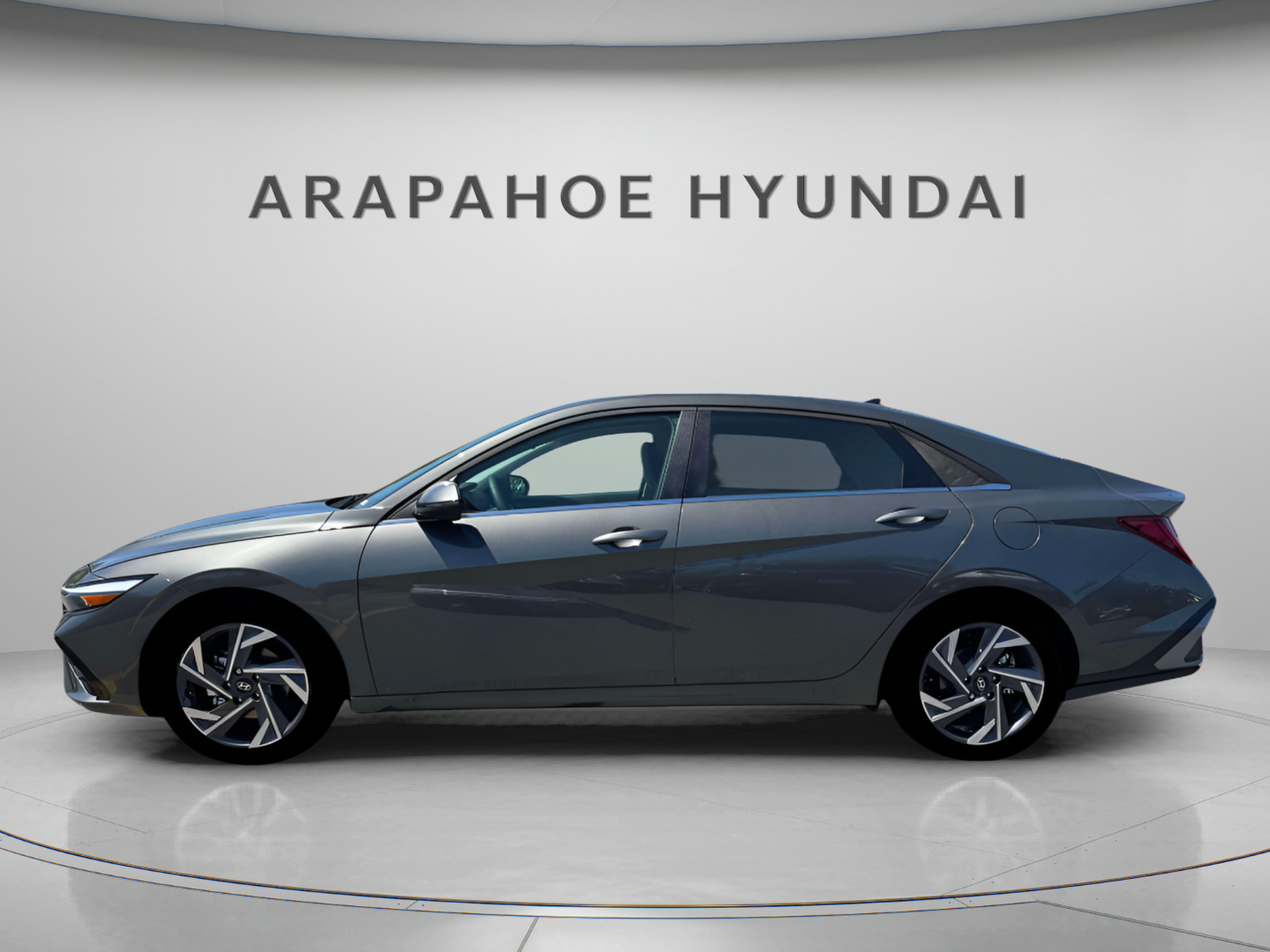 New 2026 Hyundai Elantra Limited FWD image 2