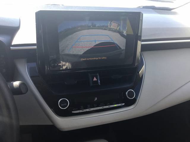 Used 2025 Toyota Corolla LE FWD image 16