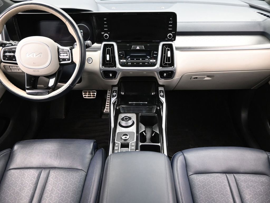 Used 2022 Kia Sorento SX Prestige w/ Panoramic Sunroof Package image 15