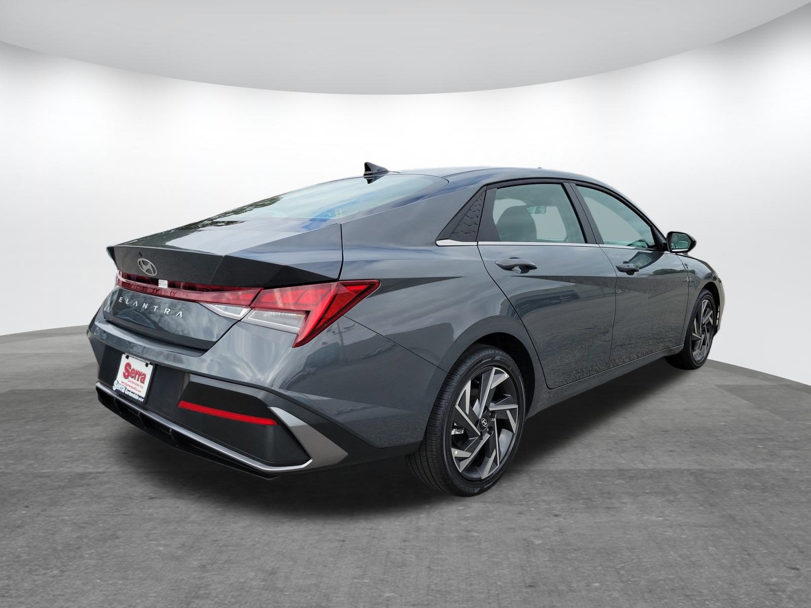 Used 2025 Hyundai Elantra SEL image 27