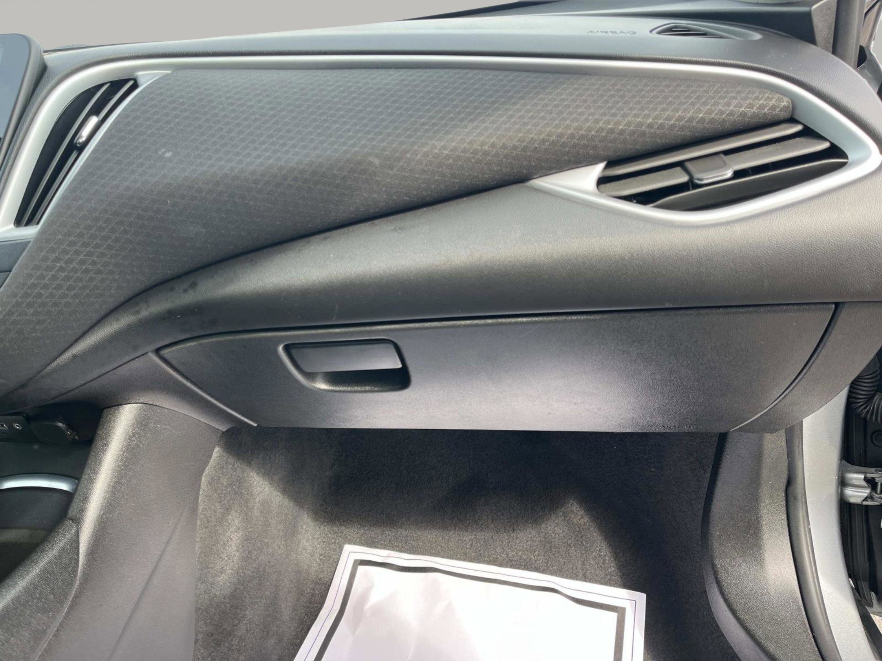 Used 2023 Chevrolet Malibu LT image 24