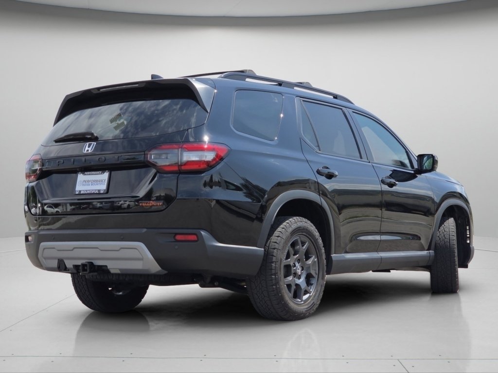 Certified 2025 Honda Pilot TrailSport image 26