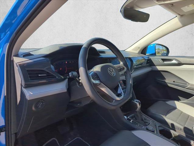 Used 2023 Volkswagen Taos SEL image 11