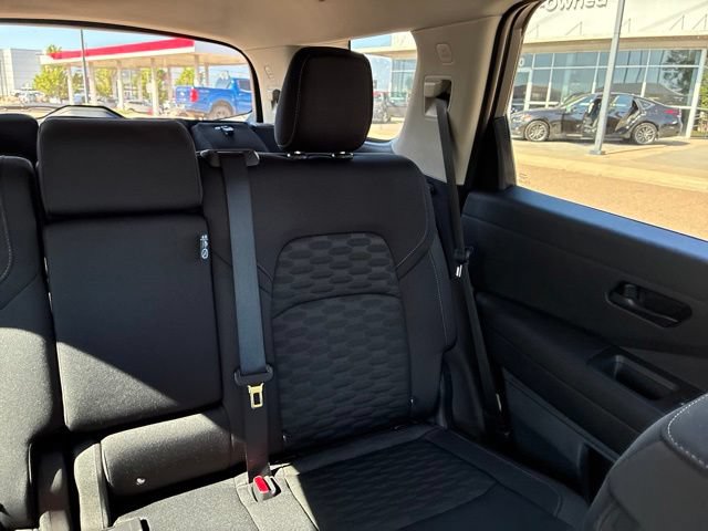 Certified 2026 Nissan Pathfinder SV AWD/4WD image 24