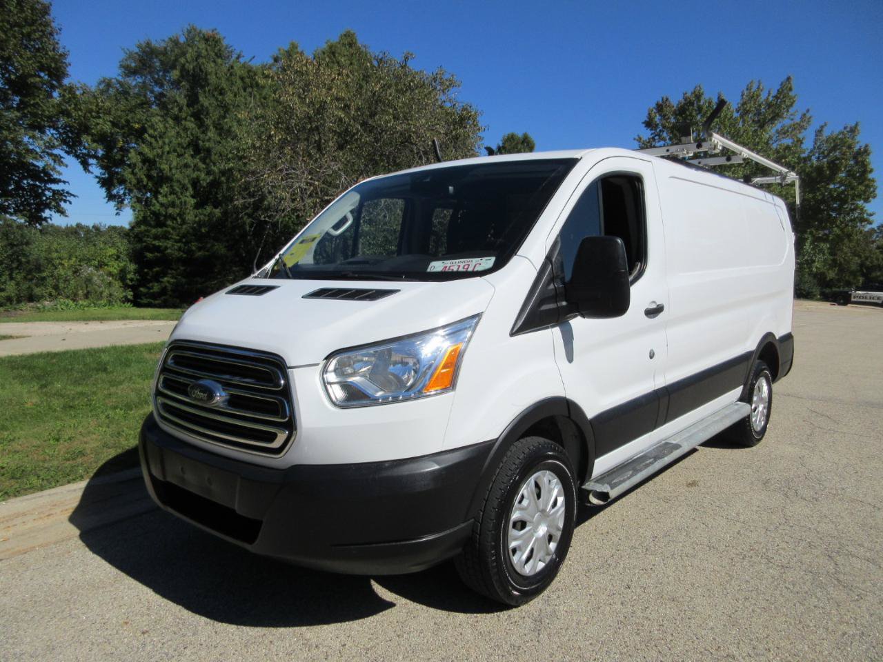 Used 2019 Ford Transit 250 130 Low Roof w/ Exterior Upgrade Package RWD image 3