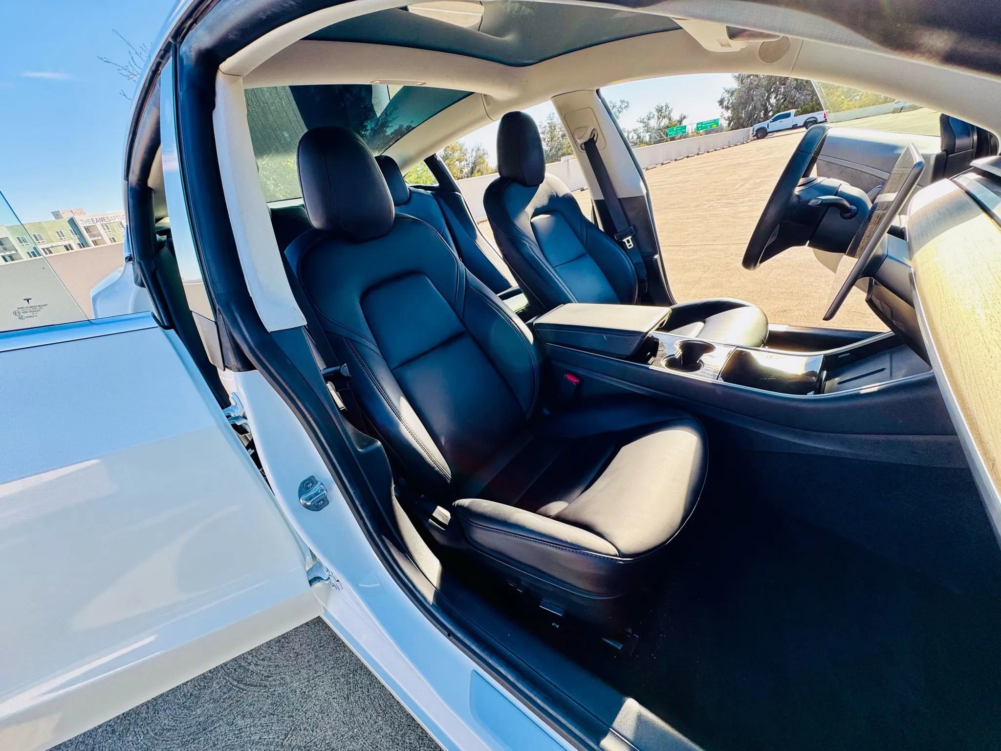 Used 2020 Tesla Model 3 image 19