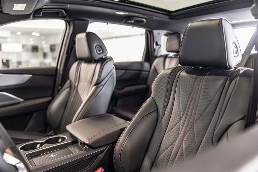 Used 2026 Acura MDX A-Spec image 19