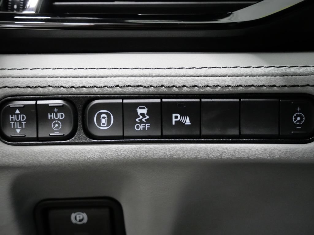 Used 2024 Acura MDX w/ Advance Package AWD/4WD image 15