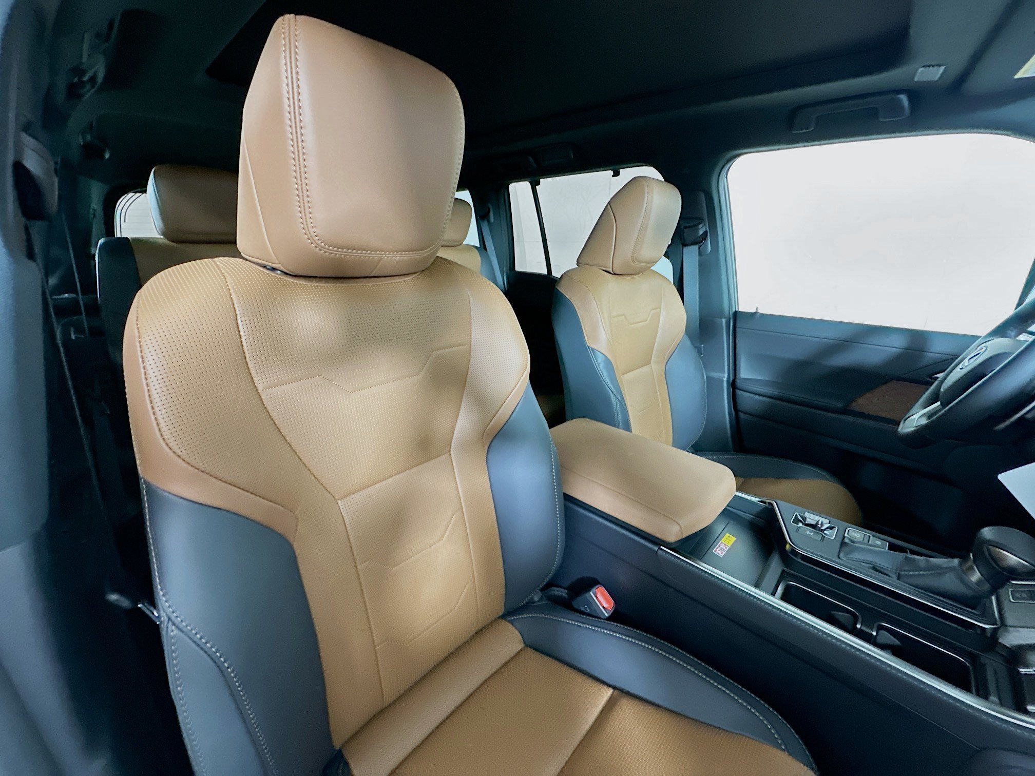 New 2026 Lexus GX 550 w/ Accessory Package (2T) AWD/4WD image 28