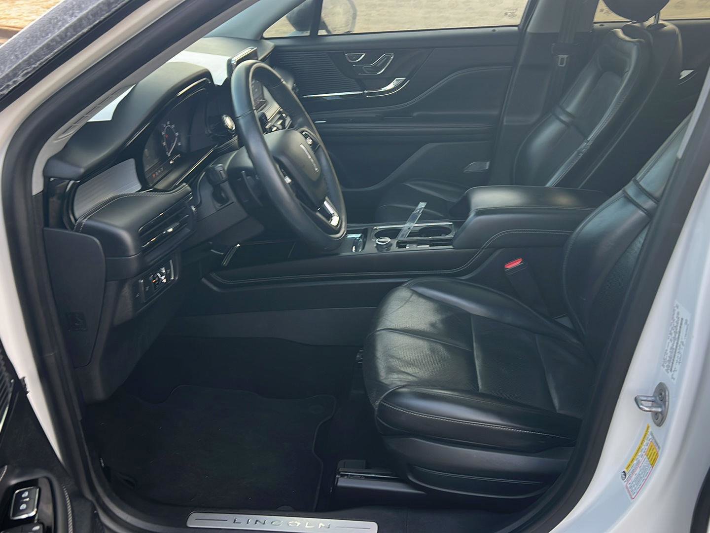 Used 2021 Lincoln Corsair AWD w/ Premium Package image 10