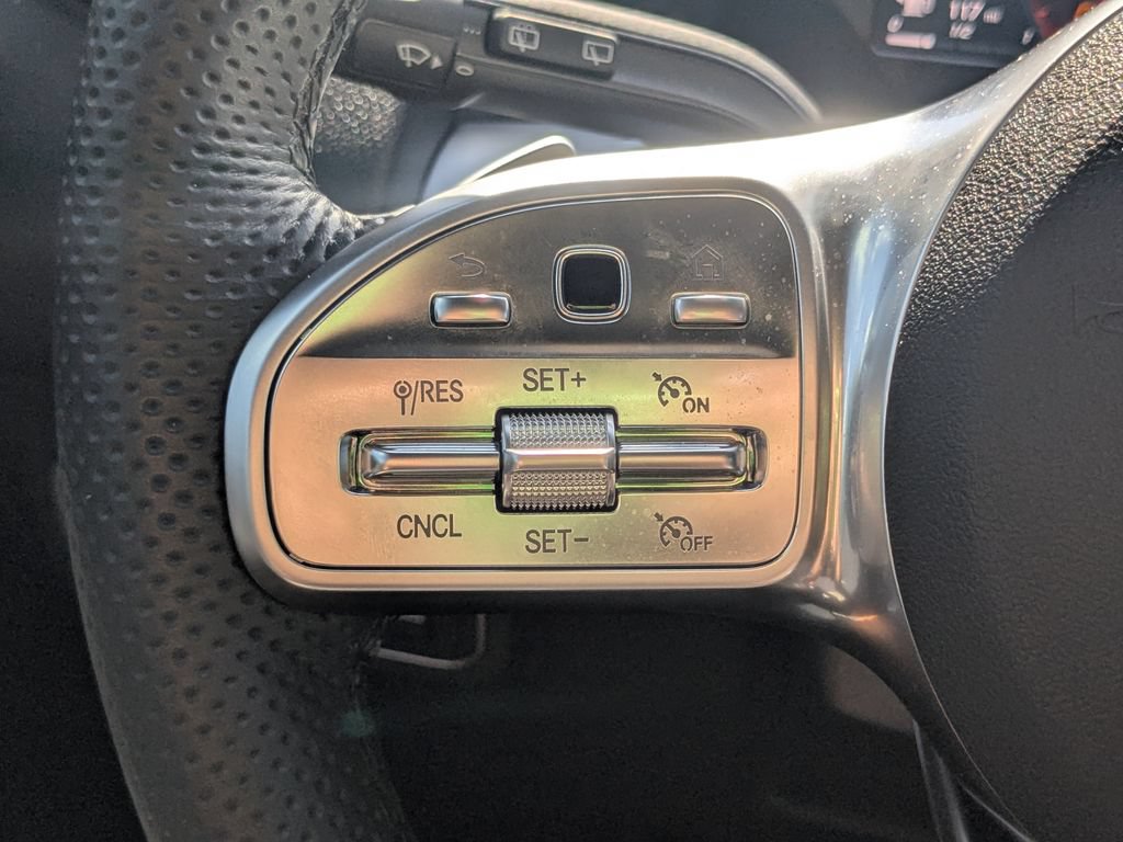 Certified 2023 Mercedes-Benz GLB 250 image 28