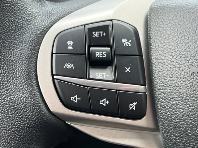 Used 2023 Ford Explorer XLT w/ Equipment Group 202A AWD/4WD image 26