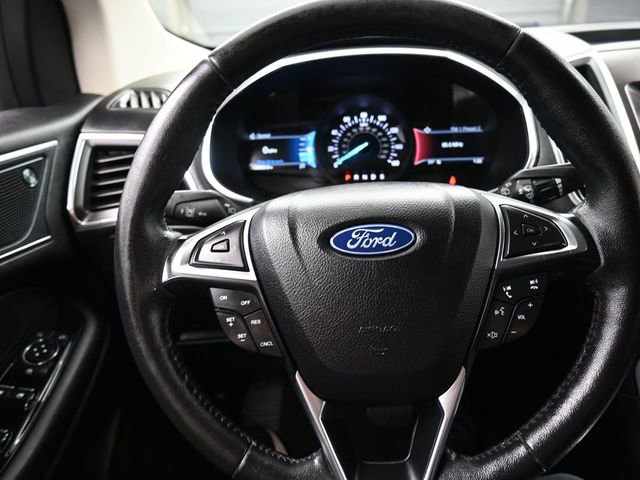 Used 2020 Ford Edge Titanium image 8
