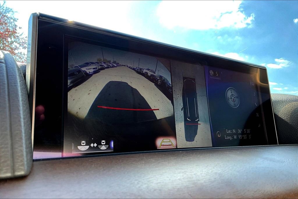 Used 2018 Lexus LX 570 4WD image 29