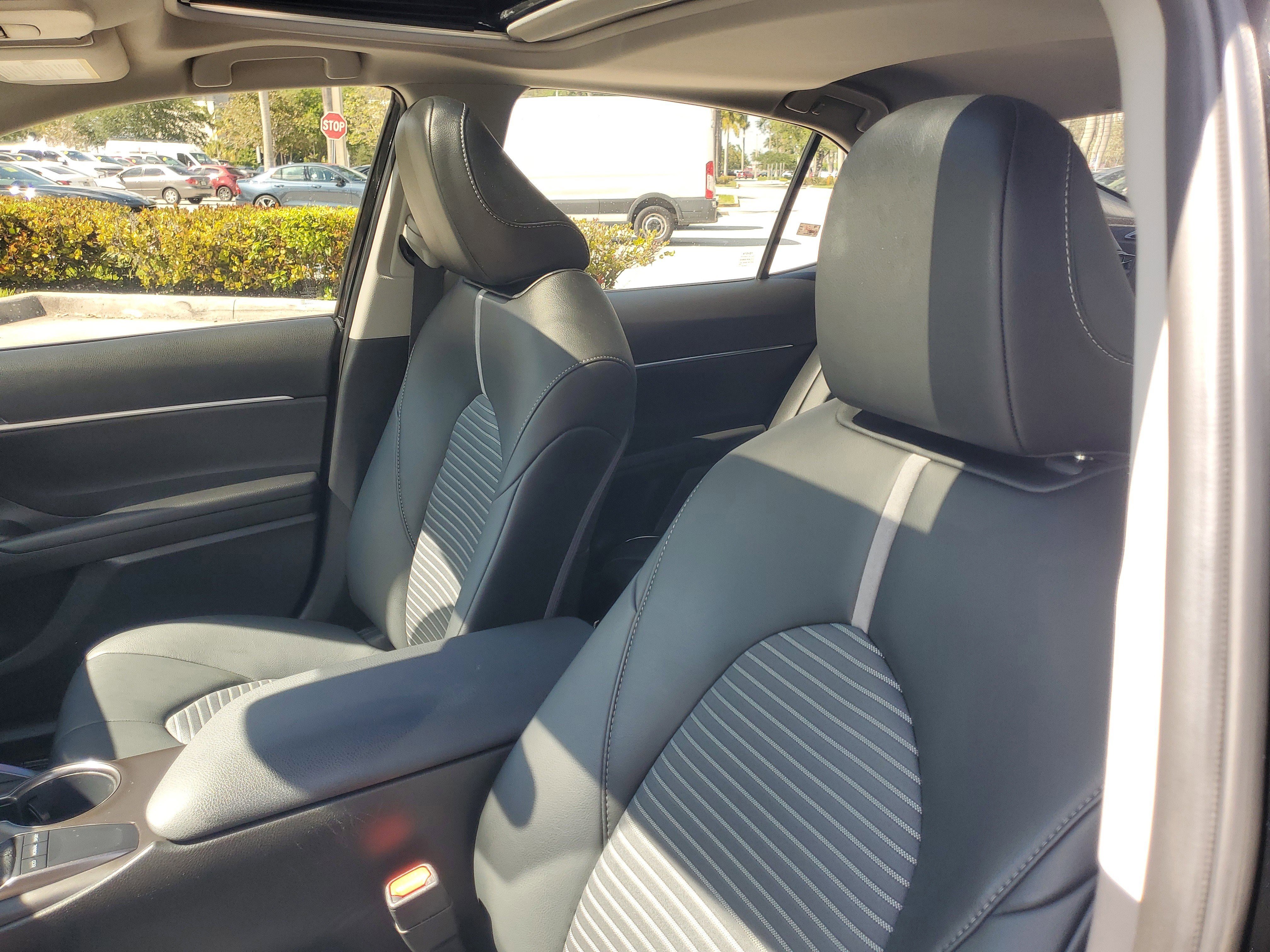 Used 2024 Toyota Camry SE image 17