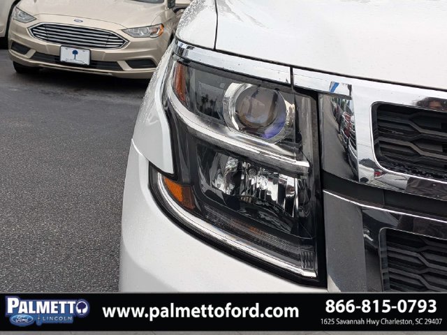Used 2016 Chevrolet Suburban LT RWD image 9