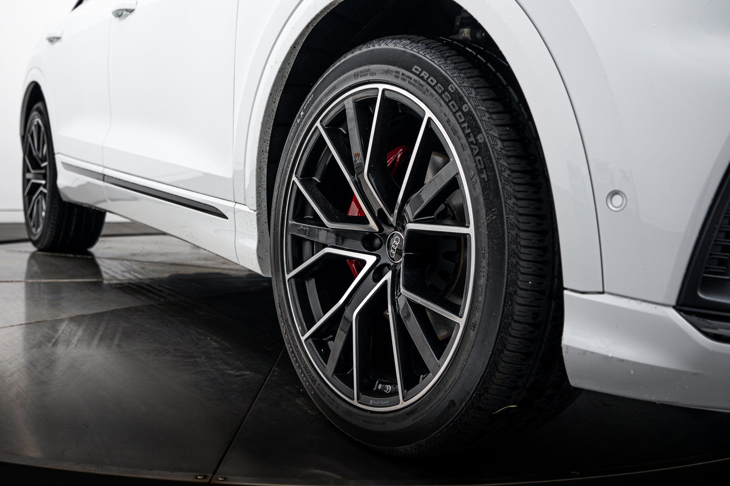Certified 2023 Audi Q8 Prestige AWD/4WD image 23