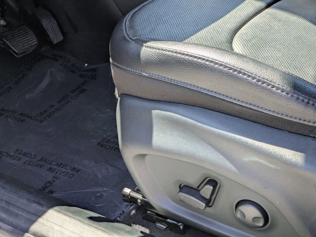 Certified 2024 Jeep Compass Limited w/ Elite Group image 13