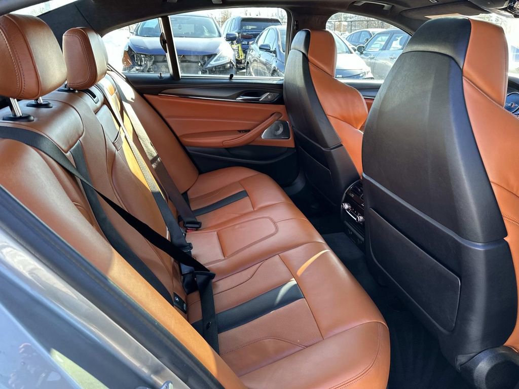 Used 2019 BMW M5 w/ Executive Package image 35