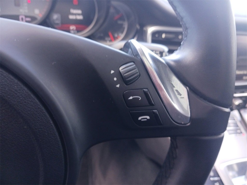Used 2013 Porsche Panamera S image 35