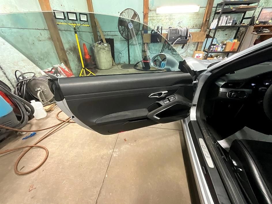 Used 2015 Porsche 911 GT3 image 12