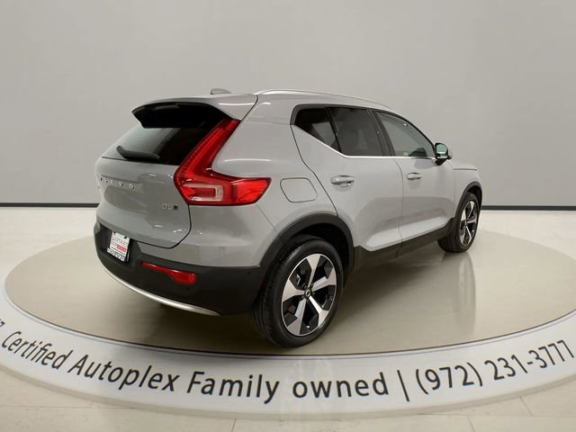 Used 2025 Volvo XC40 B5 Plus AWD/4WD image 5