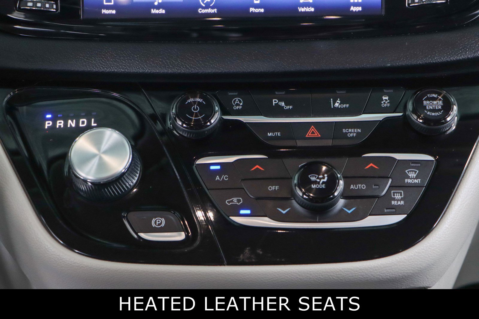 Used 2023 Chrysler Pacifica Touring-L image 20