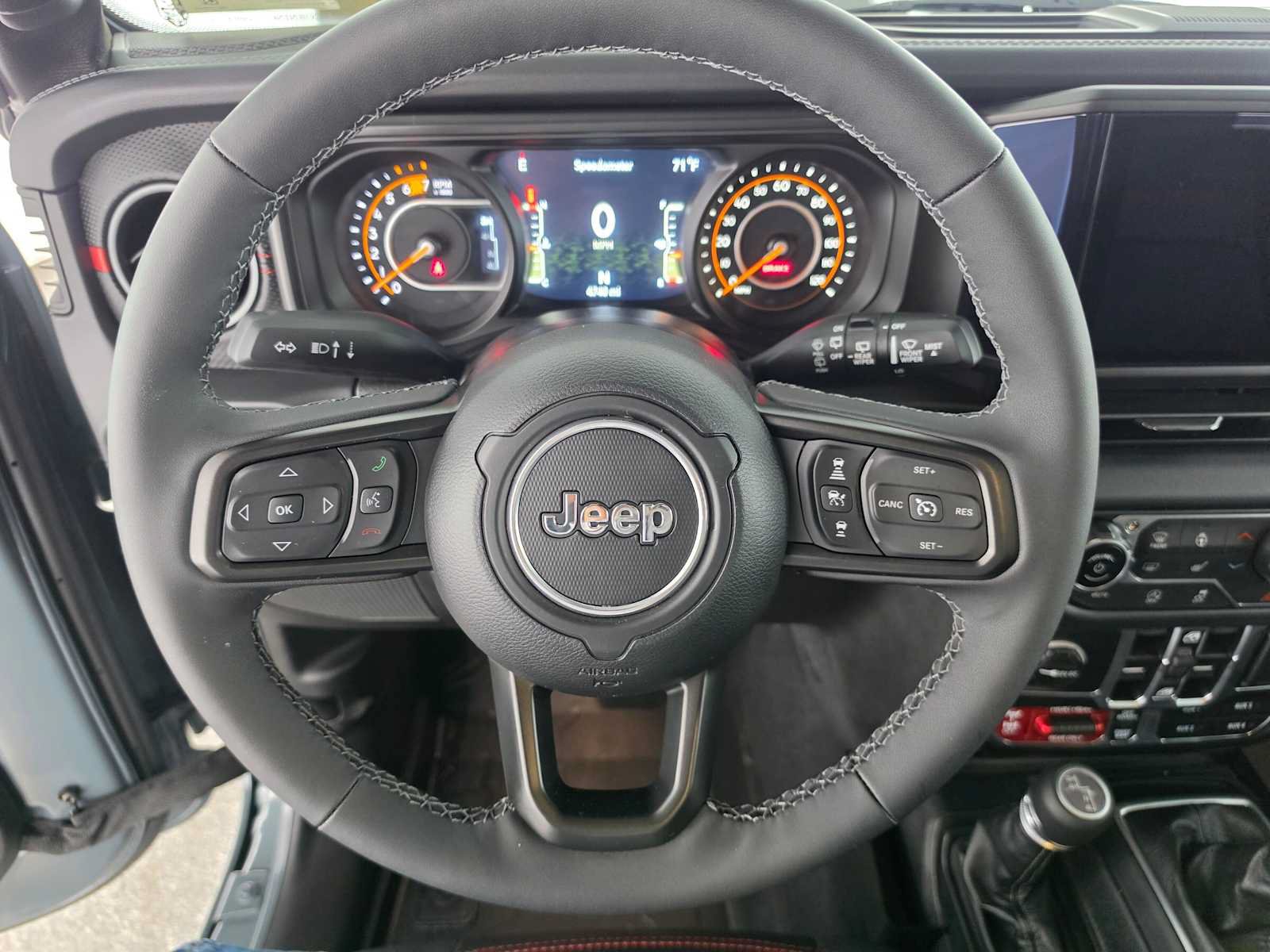 Used 2025 Jeep Wrangler Unlimited Rubicon AWD/4WD image 22