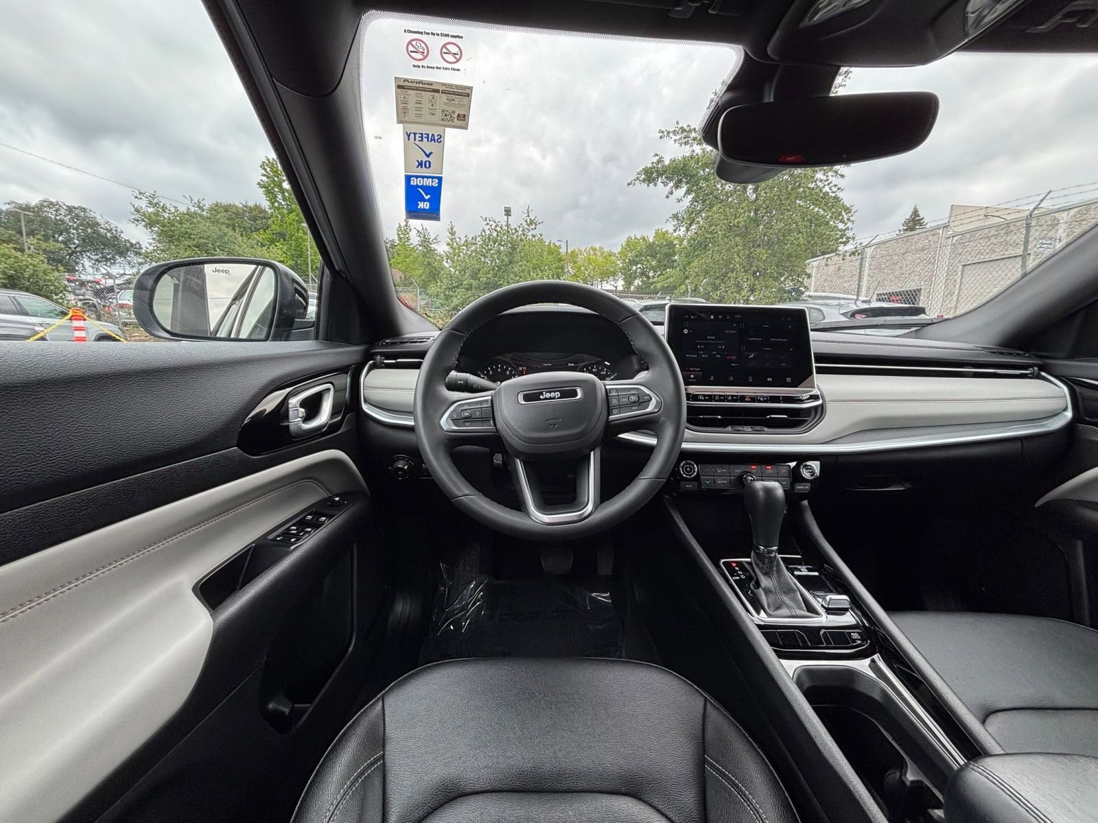 Used 2025 Jeep Compass Limited AWD/4WD image 35