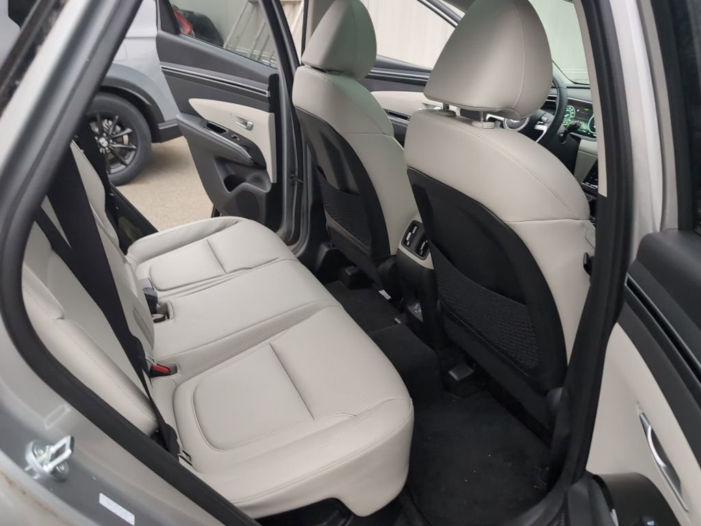 Used 2023 Hyundai Tucson Limited image 15