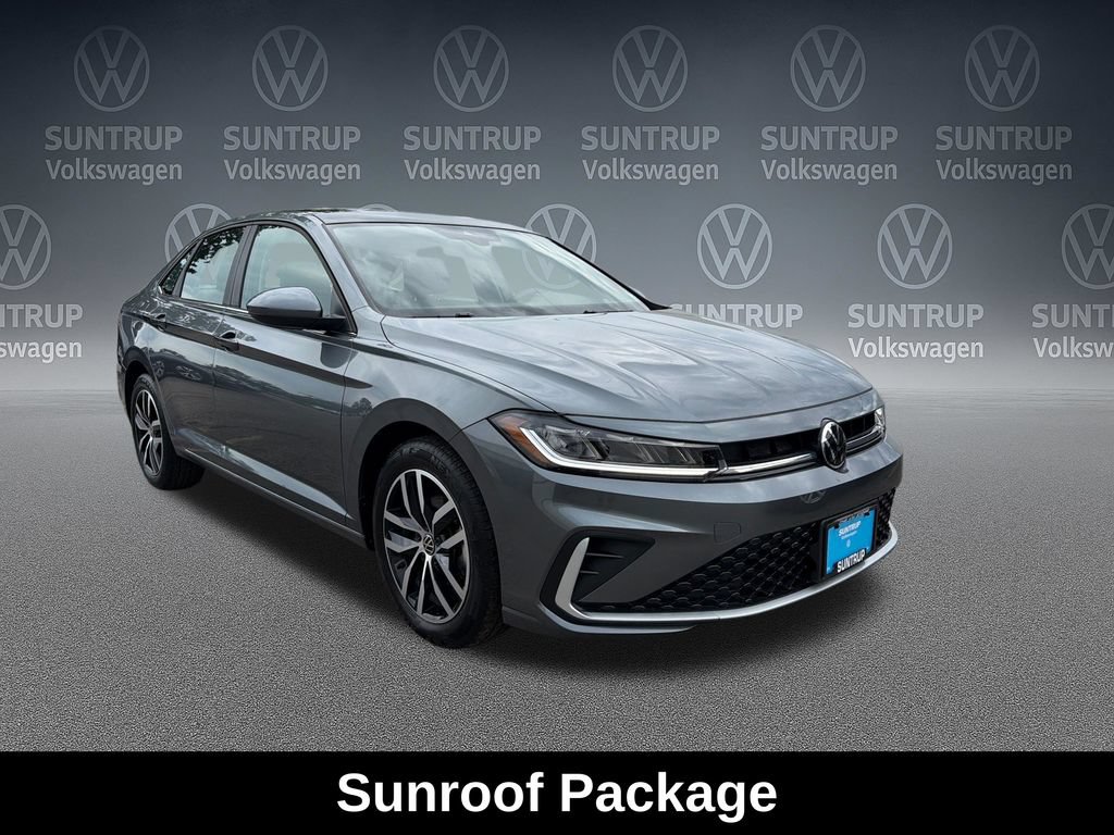 Used 2025 Volkswagen Jetta SE w/ Sunroof Package FWD image 9