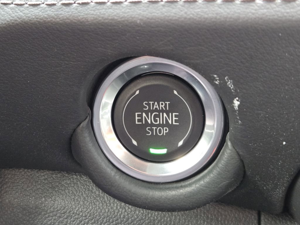 Used 2025 Chevrolet Tahoe Z71 AWD/4WD image 16