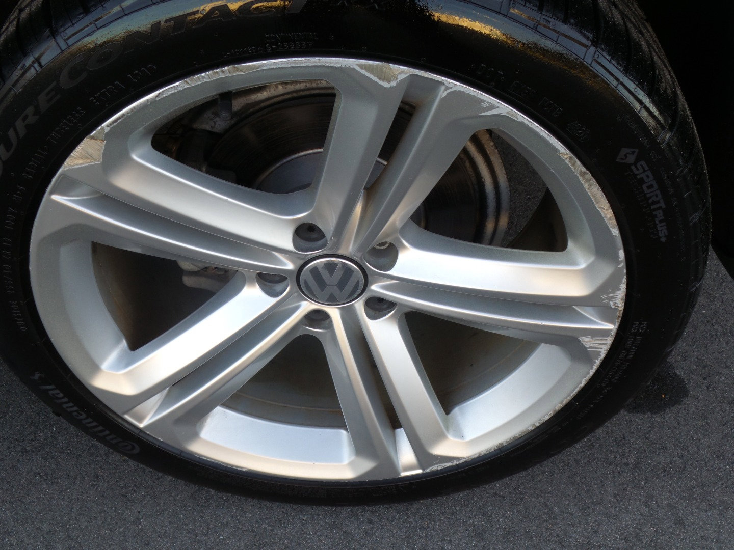 Used 2015 Volkswagen Tiguan R-Line image 12