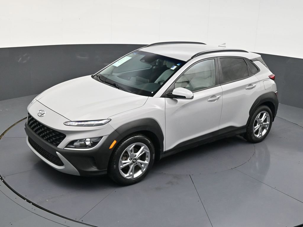 Used 2022 Hyundai Kona SEL image 12