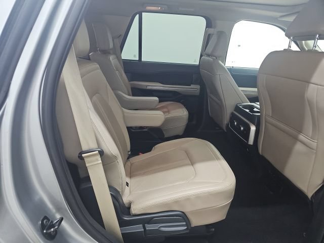 Used 2024 Ford Expedition Limited AWD/4WD image 22