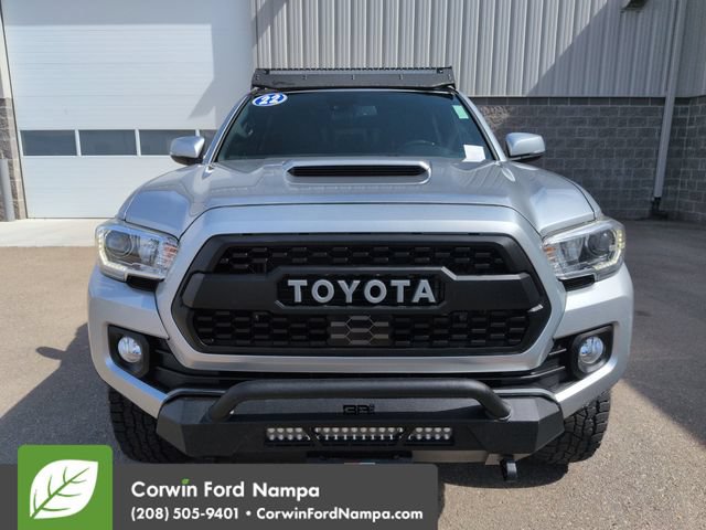 Used 2022 Toyota Tacoma TRD Sport w/ Technology Package AWD/4WD image 8
